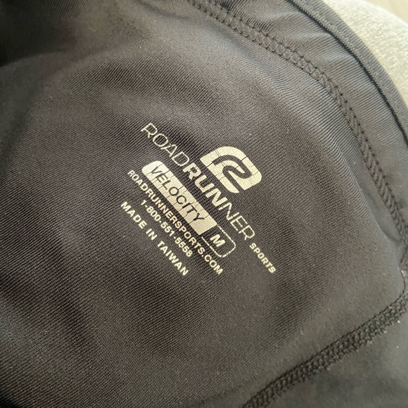 Roadrunner Running Compression Shorts (Skort) Black Velocity - Picture 7 of 8